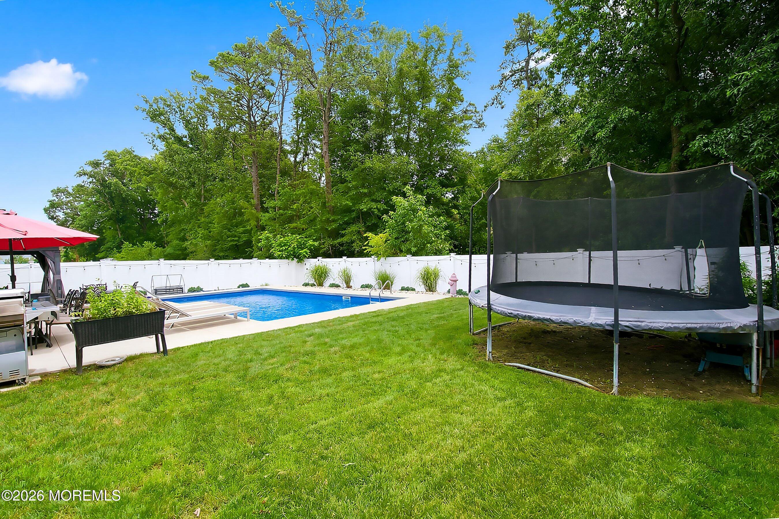 7 Cidermill Court Howell, NJ 07731 - Photo 30 of 34 37-Yard