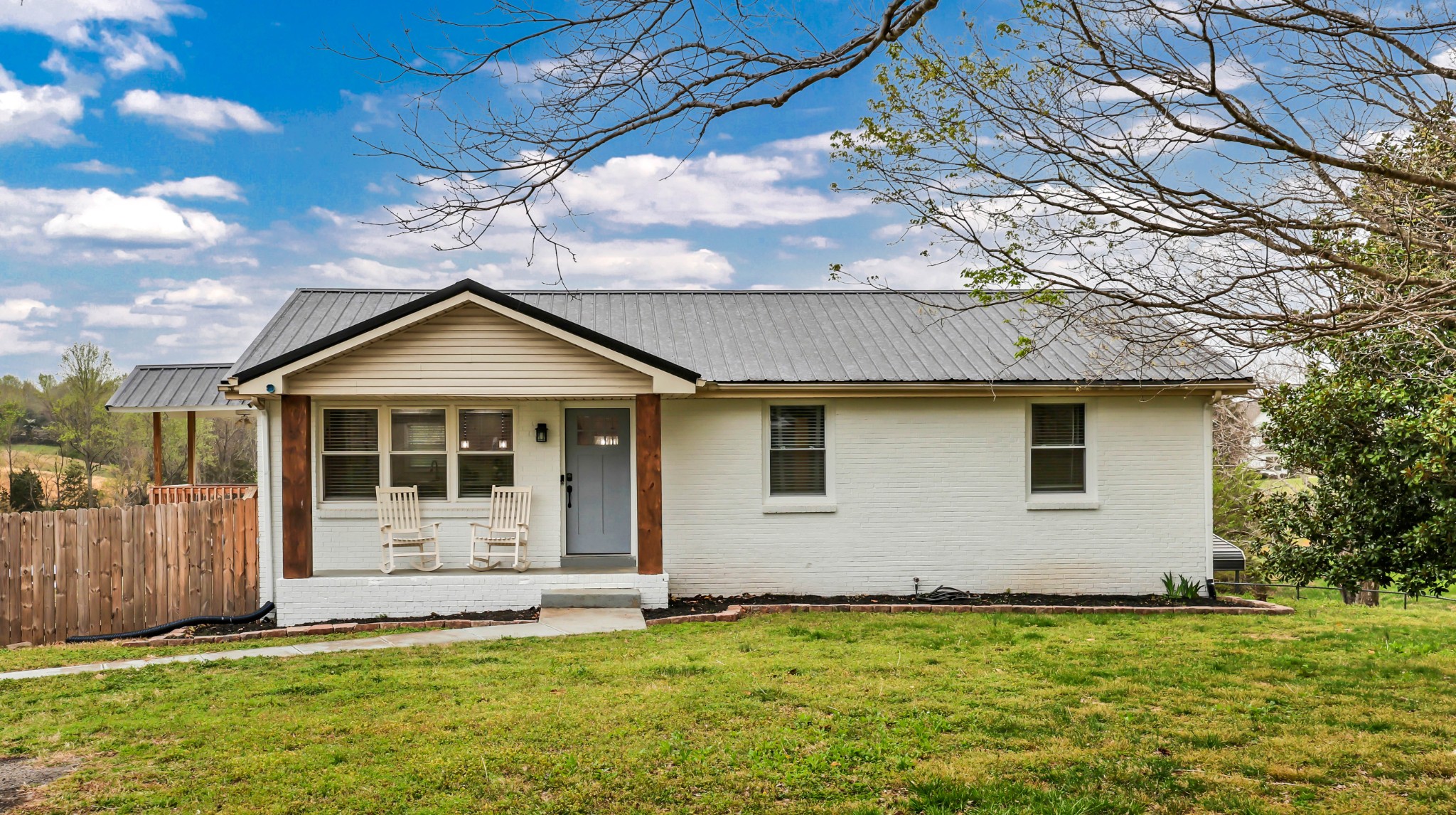 1440 Hickory Point Road Clarksville, TN 37043 - Photo 2 of 41 Gallery Image 2