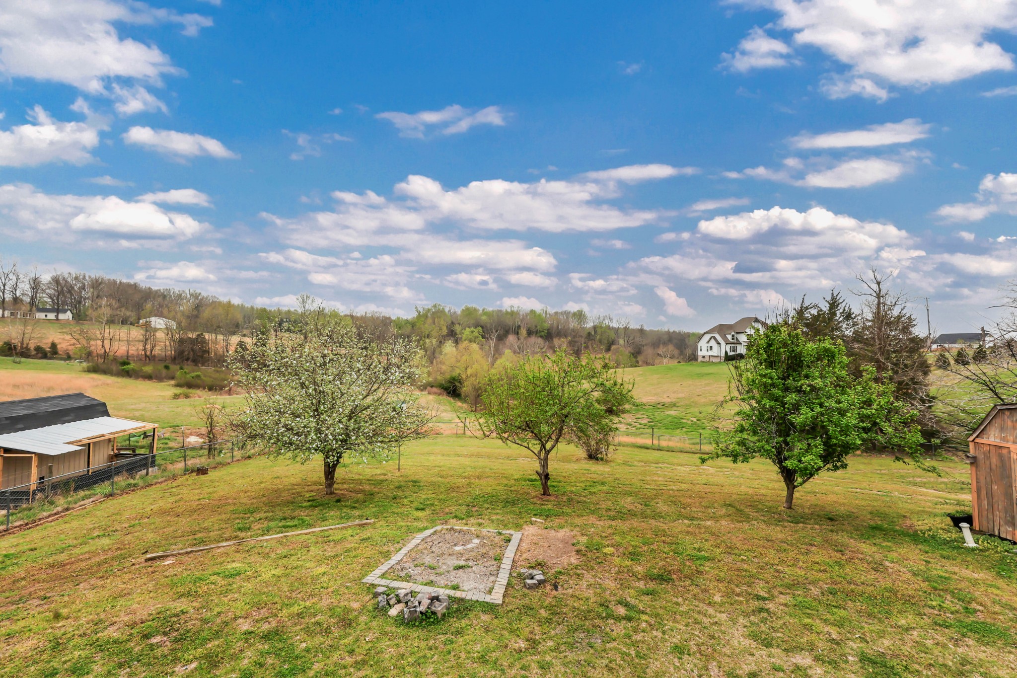 1440 Hickory Point Road Clarksville, TN 37043 - Photo 34 of 41 Gallery Image 34