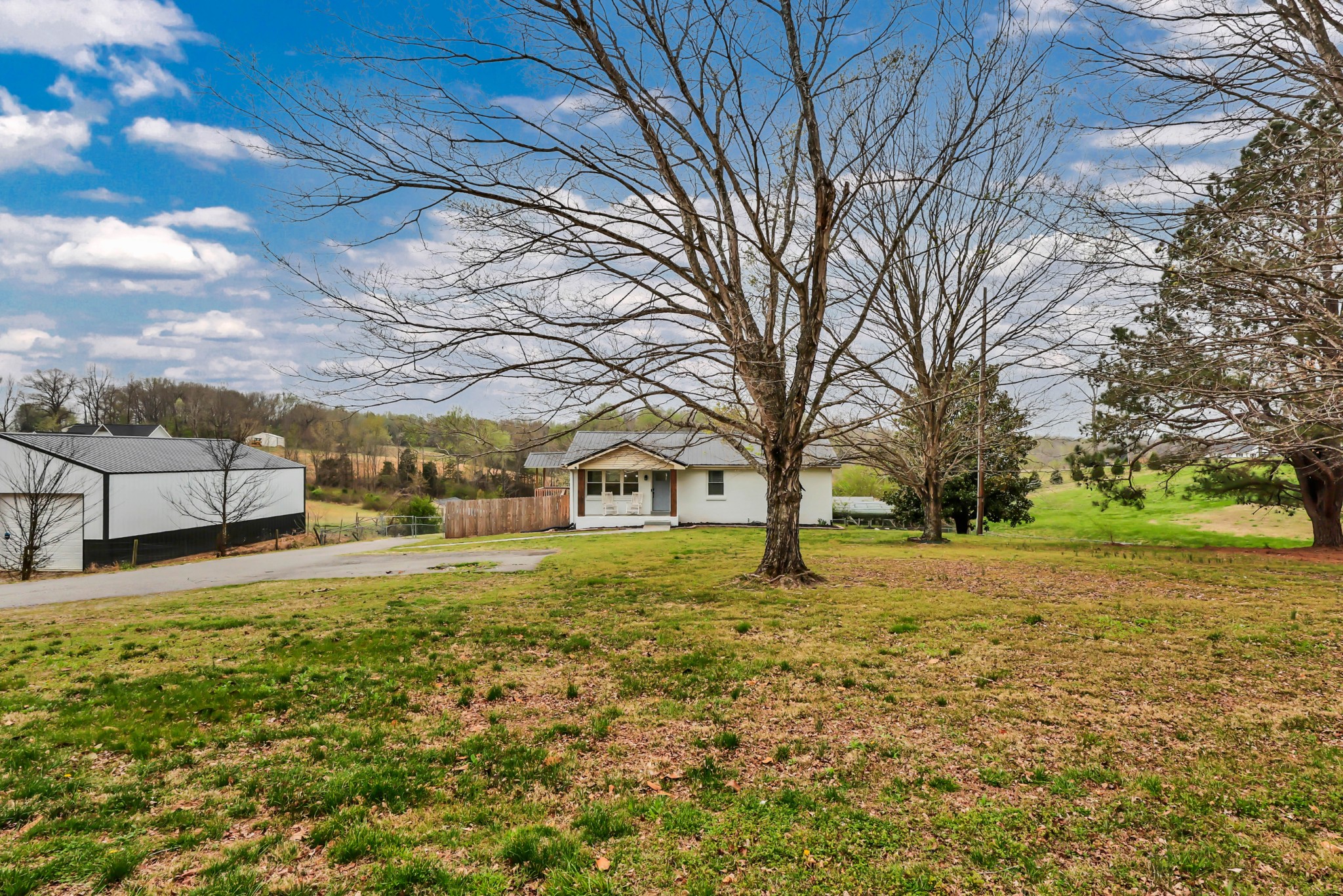1440 Hickory Point Road Clarksville, TN 37043 - Photo 6 of 41 Gallery Image 6