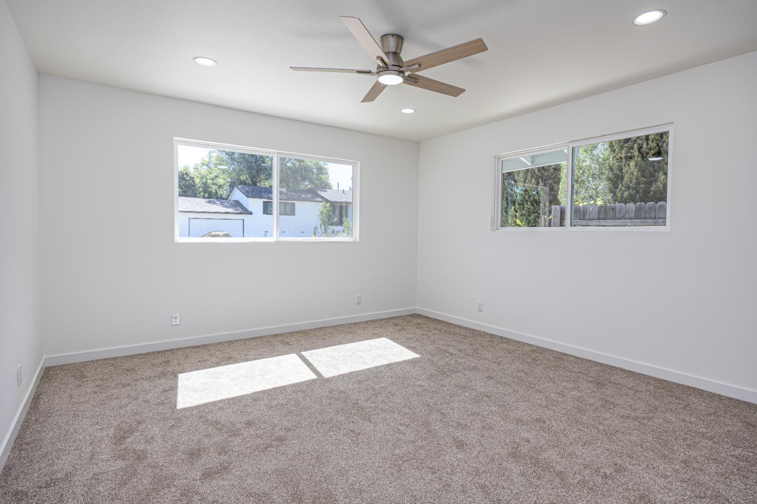 4231 Elva Way Sacramento, CA 95821 - Photo 31 of 52