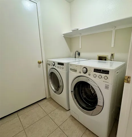 $2,095 | 8507 Bobcat Drive, Round Rock, TX 78681