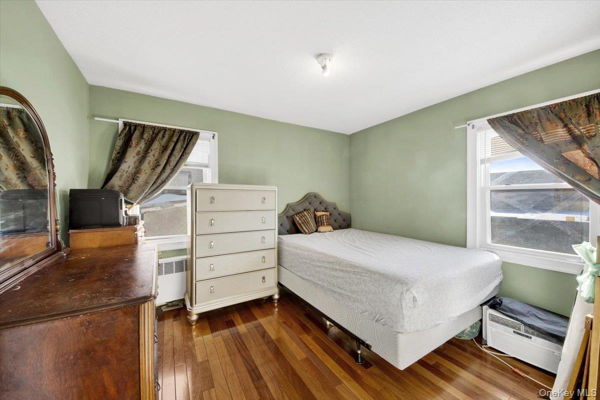 2-34 B 28 Street Queens, NY 11691 - Photo 14 of 25