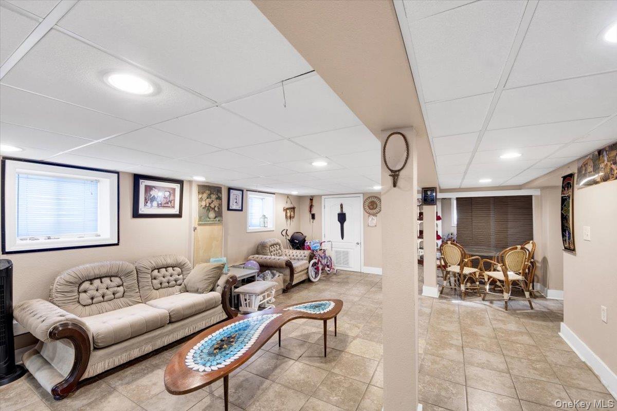 2-34 B 28 Street Queens, NY 11691 - Photo 19 of 25