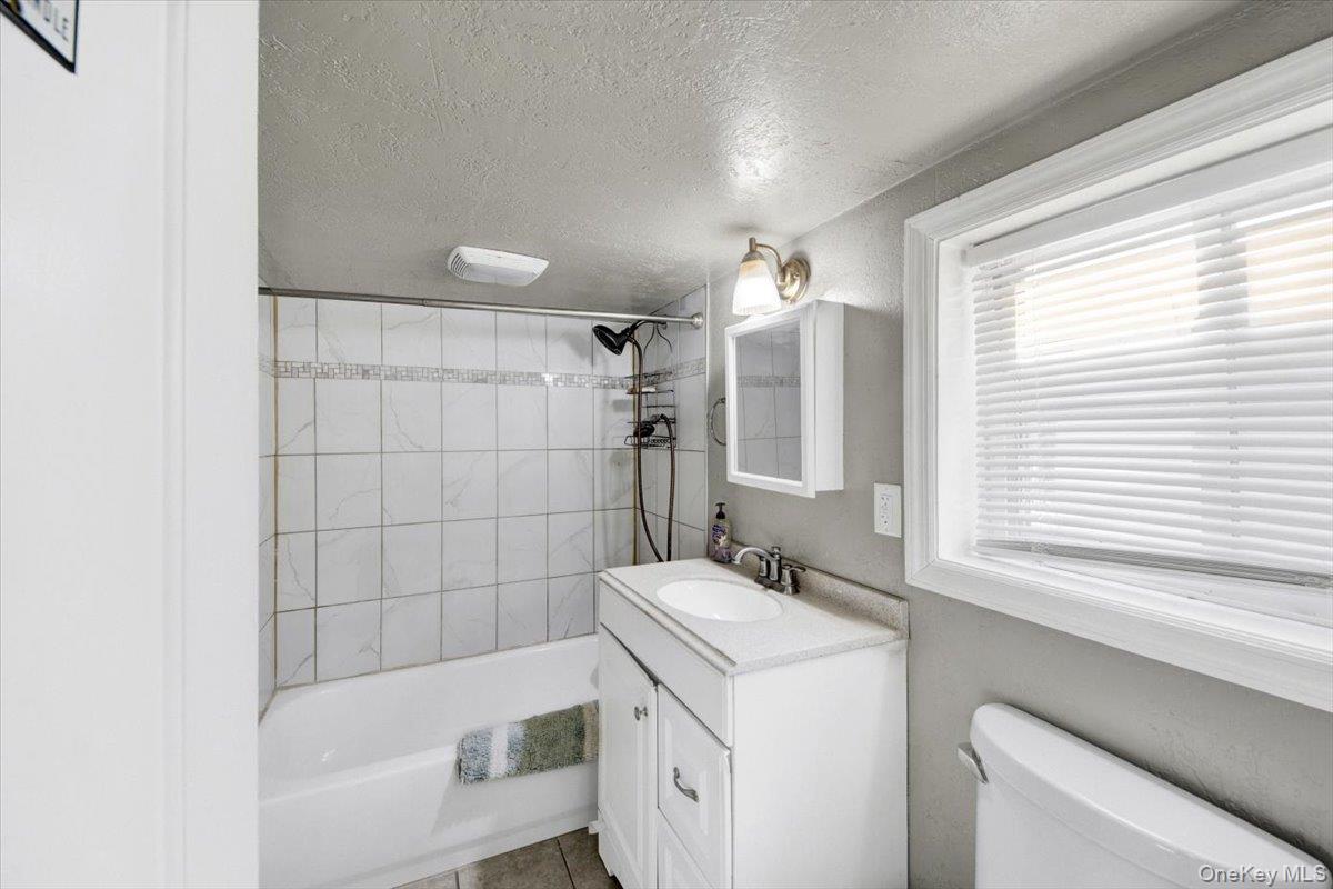 2-34 B 28 Street Queens, NY 11691 - Photo 21 of 25