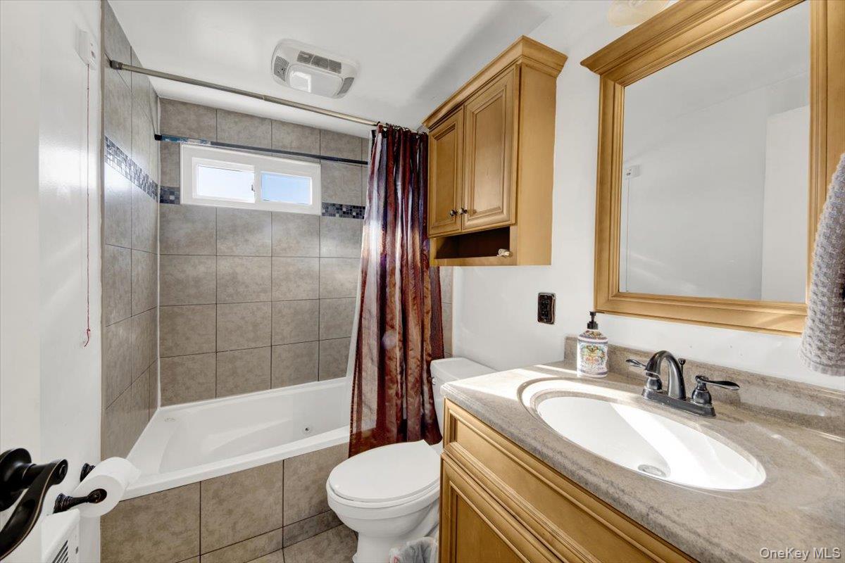 2-34 B 28 Street Queens, NY 11691 - Photo 9 of 25