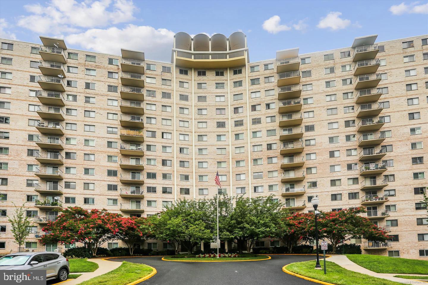 1111 University Boulevard West, Unit 1016 & 1017 Silver Spring, MD 20902 - Photo 26 of 38 a view of a tall building