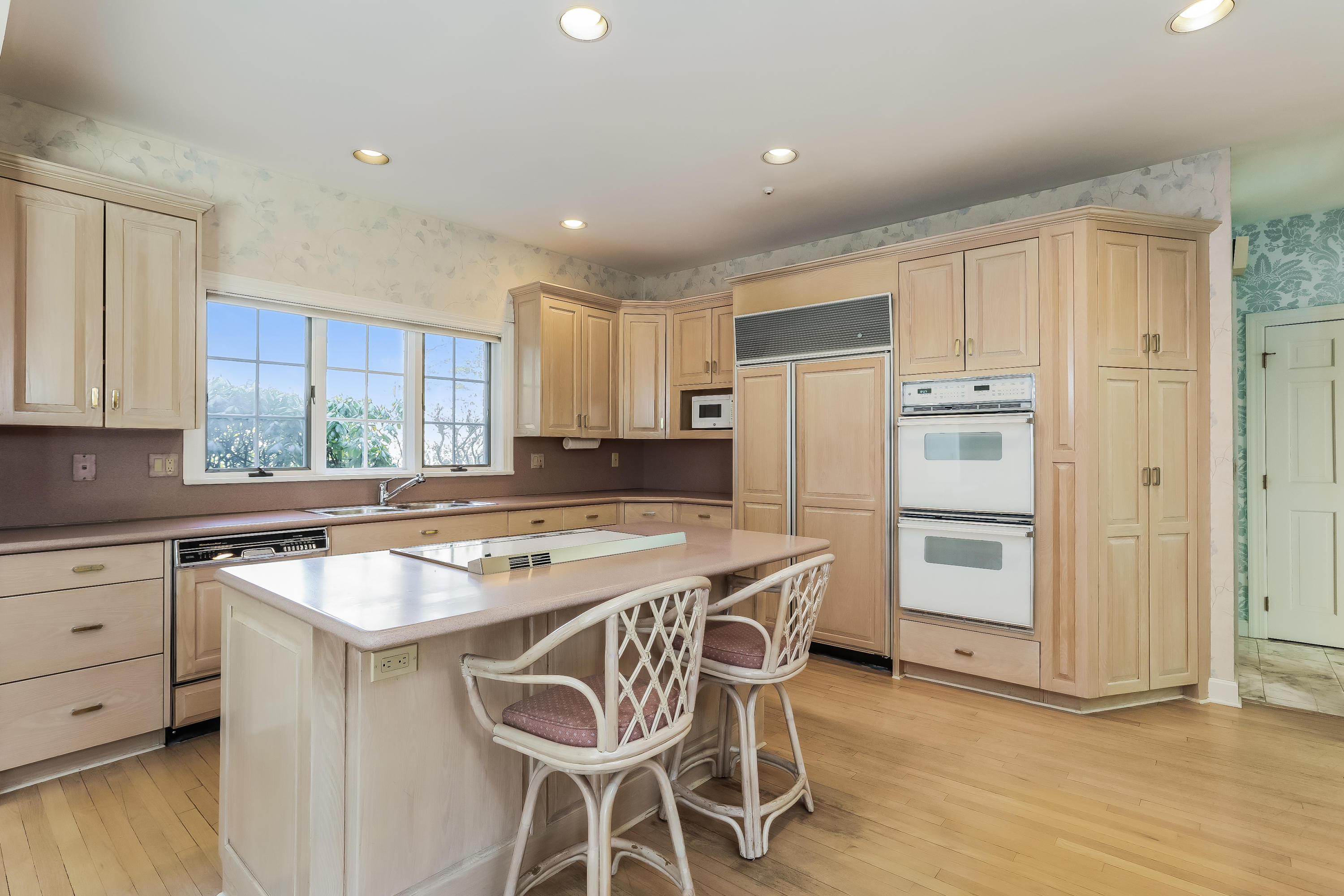 1 Shields Lane Darien, CT 06820 - Photo 12 of 41 a kitchen with a stove a sink and a refrigerator