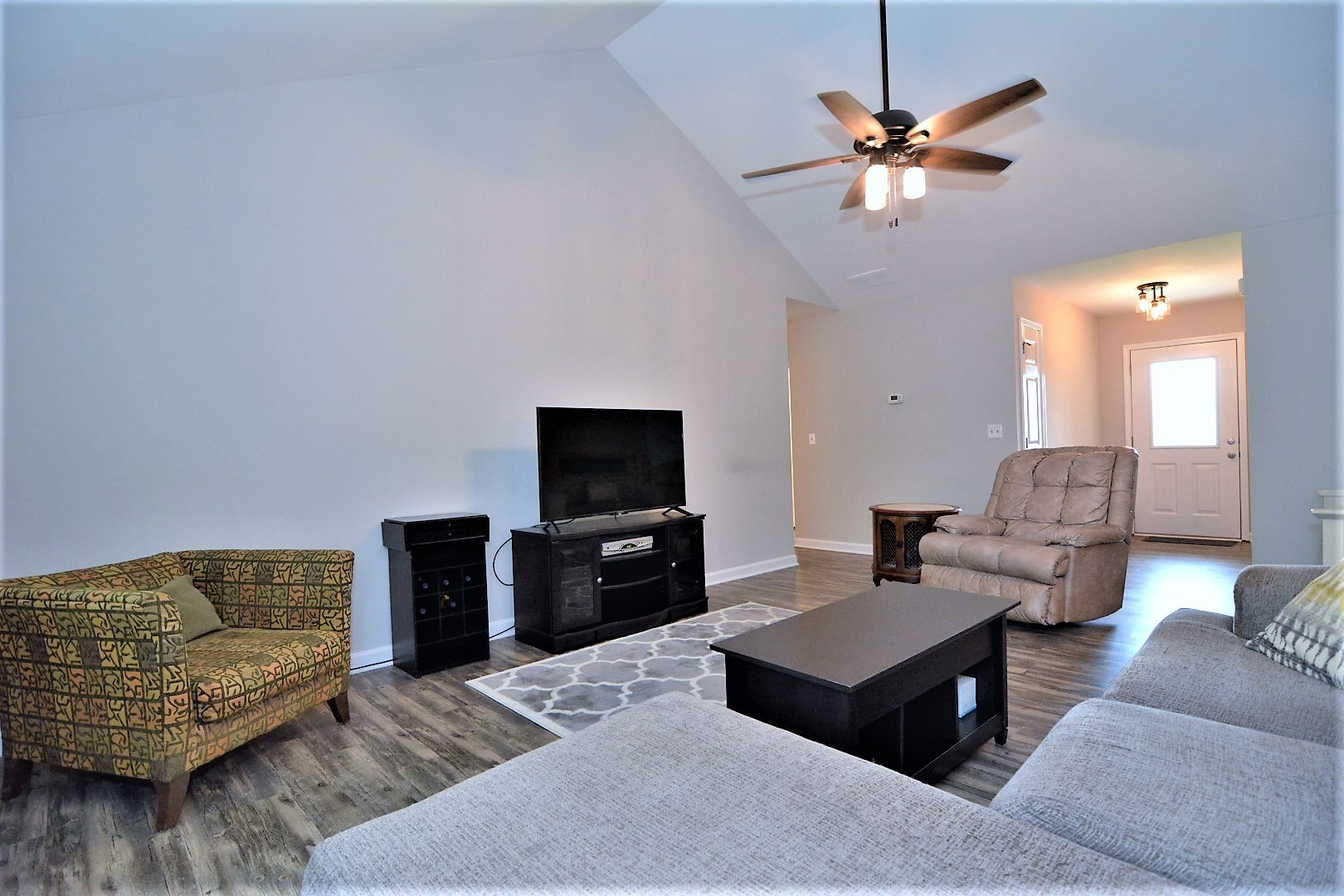 4133 Trinity Drive Newburgh, IN 47630 - Photo 4 of 20