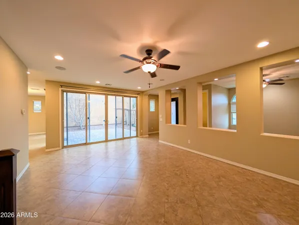 $2,398 | 923 South Osborn Lane, Gilbert, AZ 85296