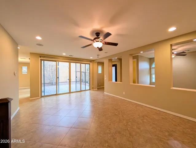 $2,398 | 923 South Osborn Lane, Gilbert, AZ 85296