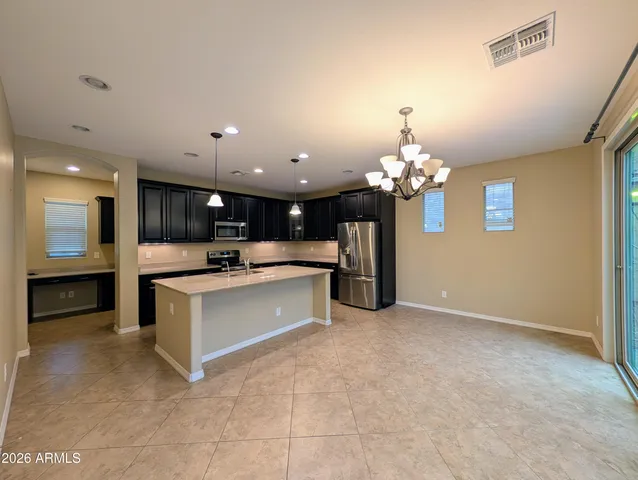 $2,398 | 923 South Osborn Lane, Gilbert, AZ 85296