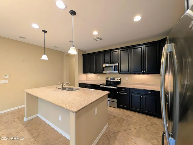 $2,398 | 923 South Osborn Lane, Gilbert, AZ 85296