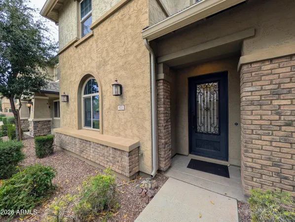 $2,398 | 923 South Osborn Lane, Gilbert, AZ 85296