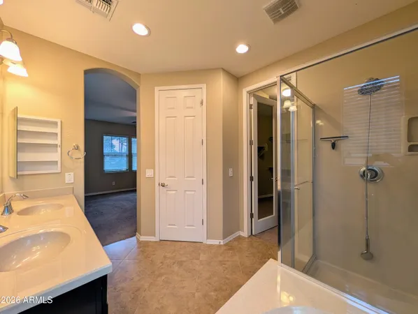 $2,398 | 923 South Osborn Lane, Gilbert, AZ 85296