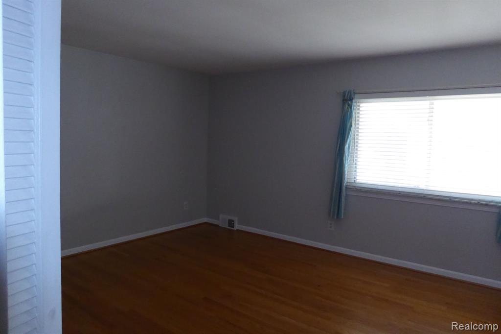 2365 Walton Boulevard Rochester, MI 48309 - Photo 37 of 40