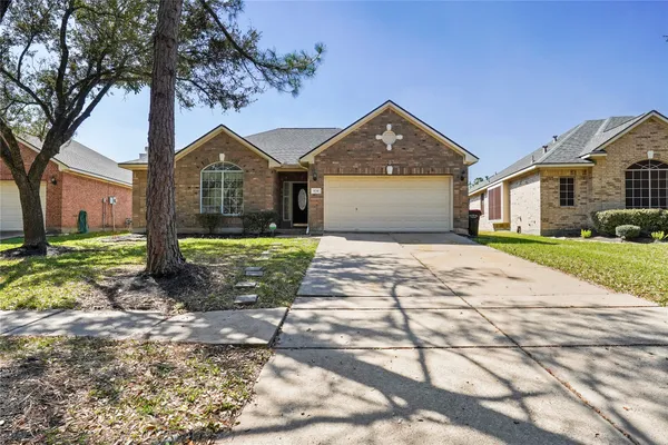 $290,000 | 5710 Shady Hollow Court, Rosharon, TX 77583