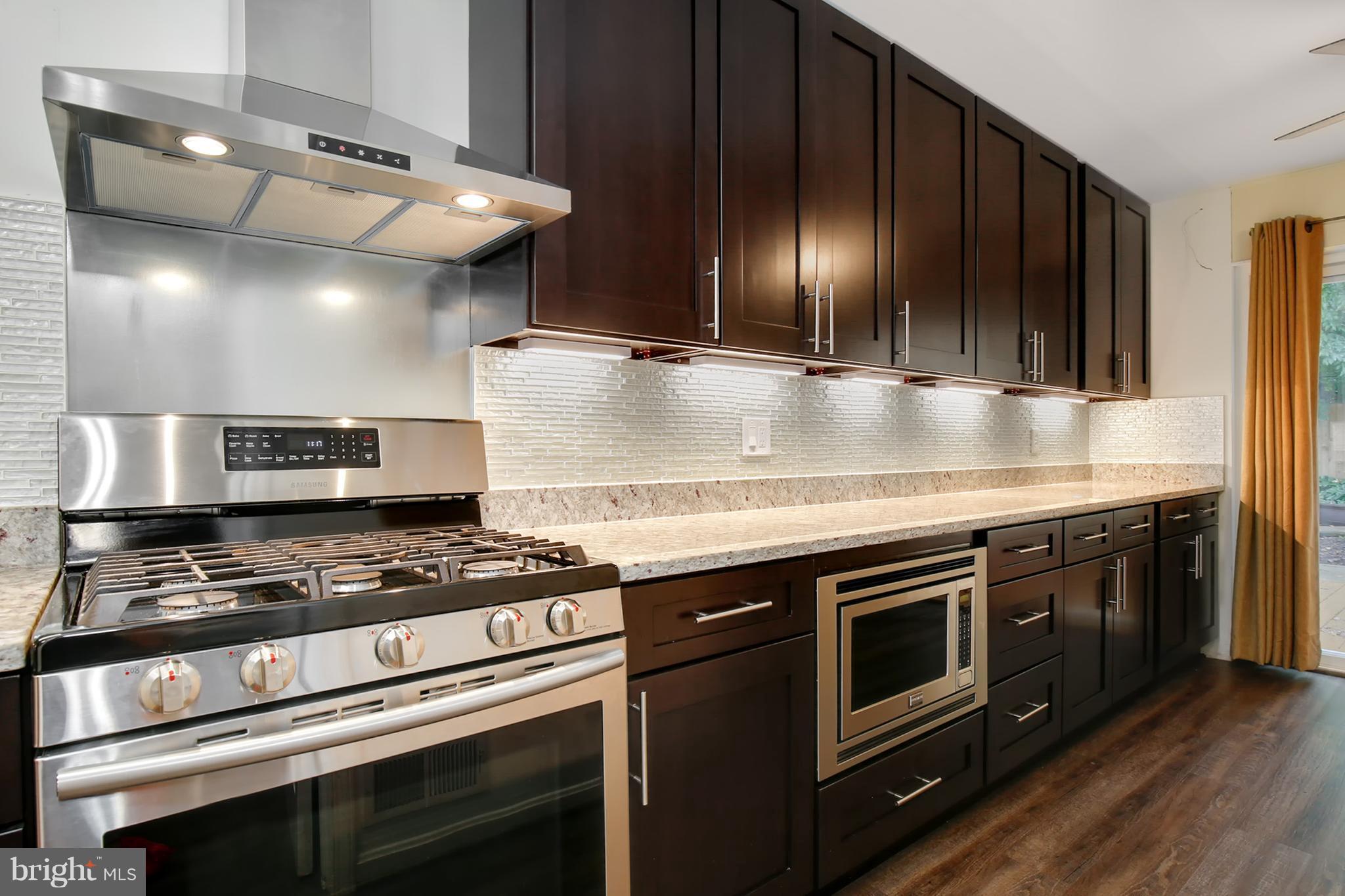8813 Victoria Road Springfield, VA 22151 - Photo 14 of 30 Kitchen