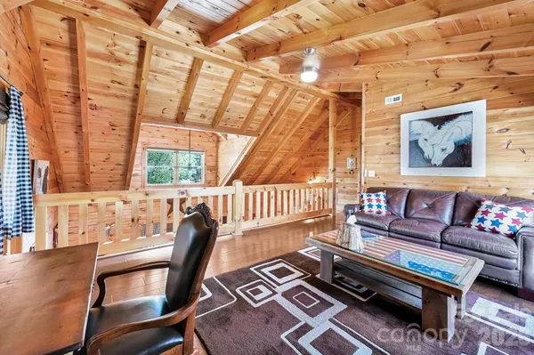 $500,000 | 135 Poodles Way, Lake Lure, NC 28746