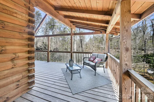$500,000 | 135 Poodles Way, Lake Lure, NC 28746