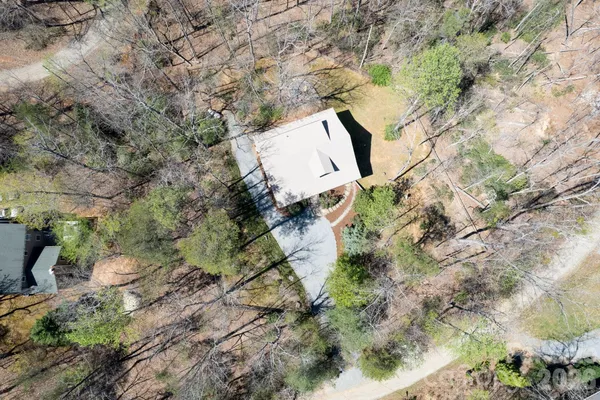 $500,000 | 135 Poodles Way, Lake Lure, NC 28746