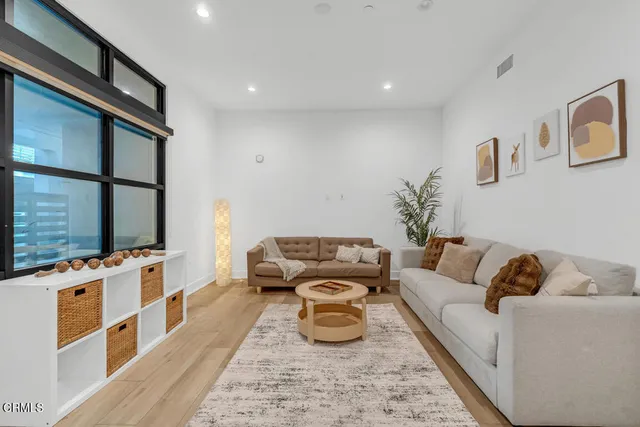 $1,188,000 | 178 South Euclid Avenue, Unit 310, Pasadena, CA 91101