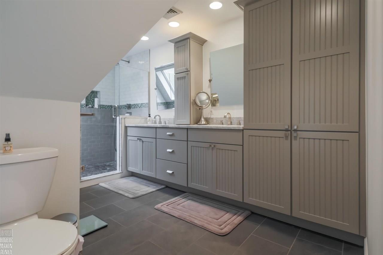 589 Lincoln Road Grosse Pointe, MI 48230 - Photo 23 of 52 50013534-22.JPG