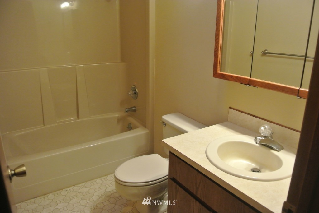 165 West King Tut Road Lynden, WA 98264 - Photo 14 of 15 Gallery Image 14