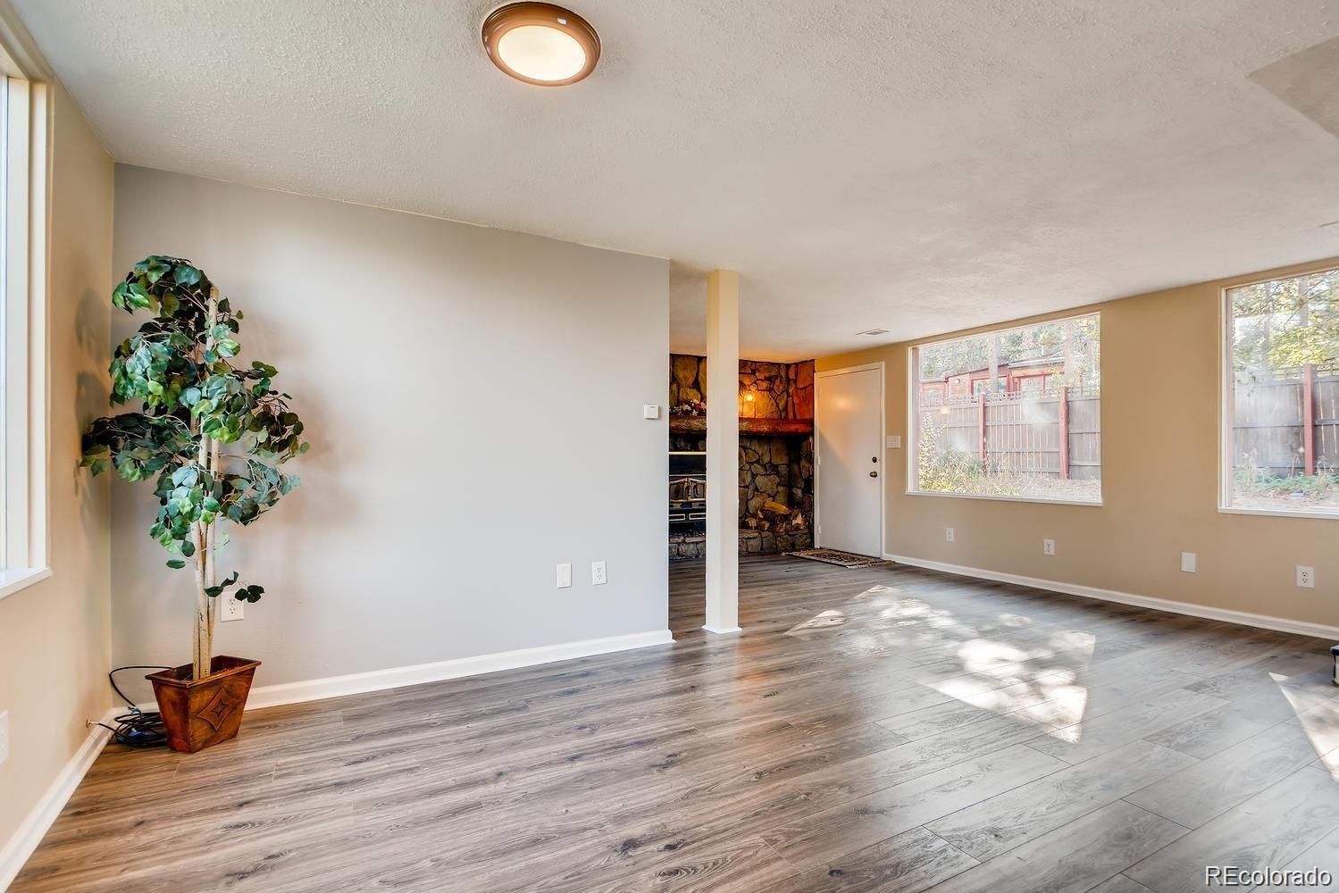 33 L Road Golden, CO 80403 - Photo 5 of 27