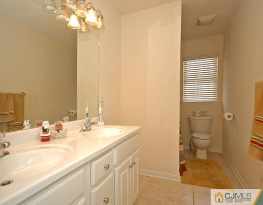 202 Runyon Avenue Middlesex, NJ 08846 - Photo 11 of 15