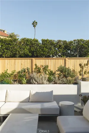 $12,500 | 843 La Vista Drive, Laguna Beach, CA 92651