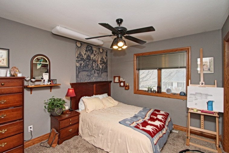 1925 Meadow Ridge Lane Iowa City, IA 52245 - Photo 14 of 35 Gallery Image 14