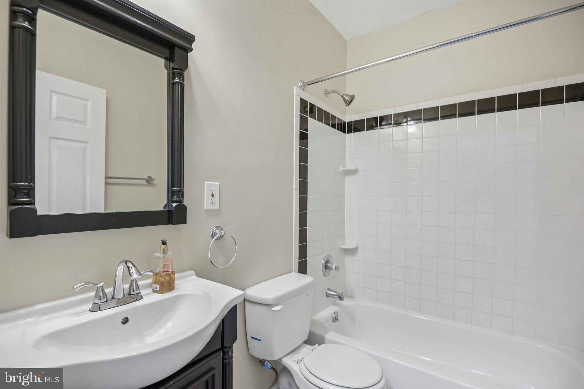 321 Elm Street Northwest Washington, DC 20001 - Photo 20 of 35