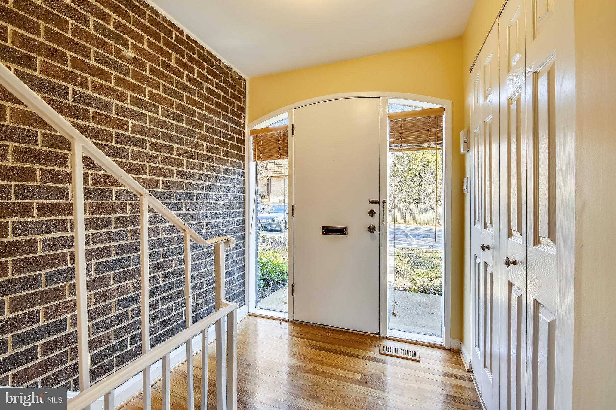 8134 Inverness Ridge Road Potomac, MD 20854 - Photo 2 of 27 Foyer
