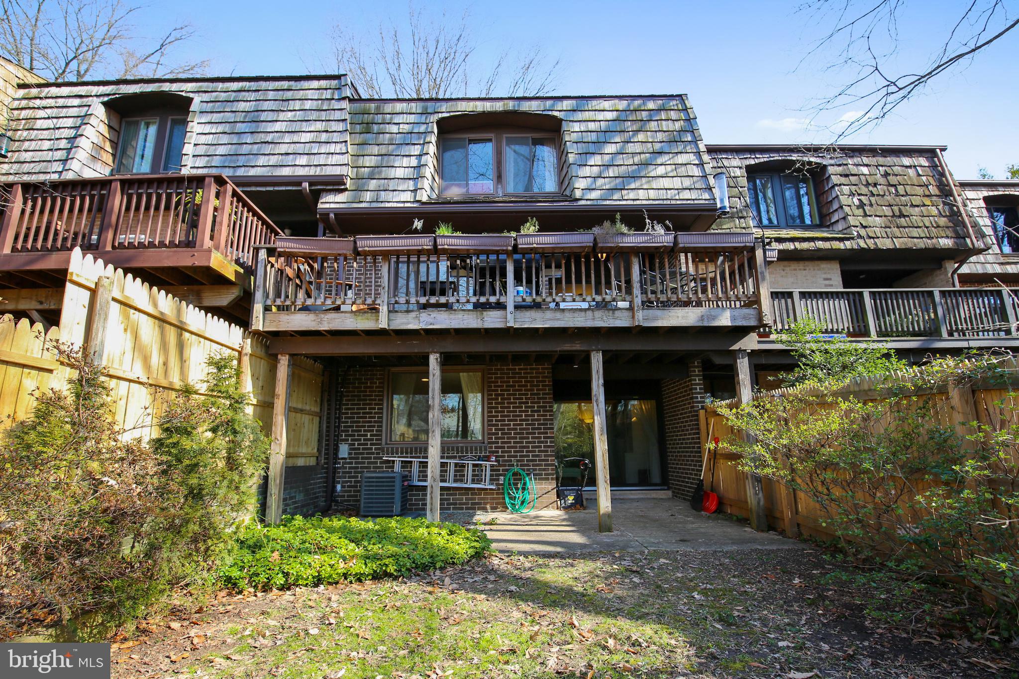 8134 Inverness Ridge Road Potomac, MD 20854 - Photo 20 of 27 Rear Elevation