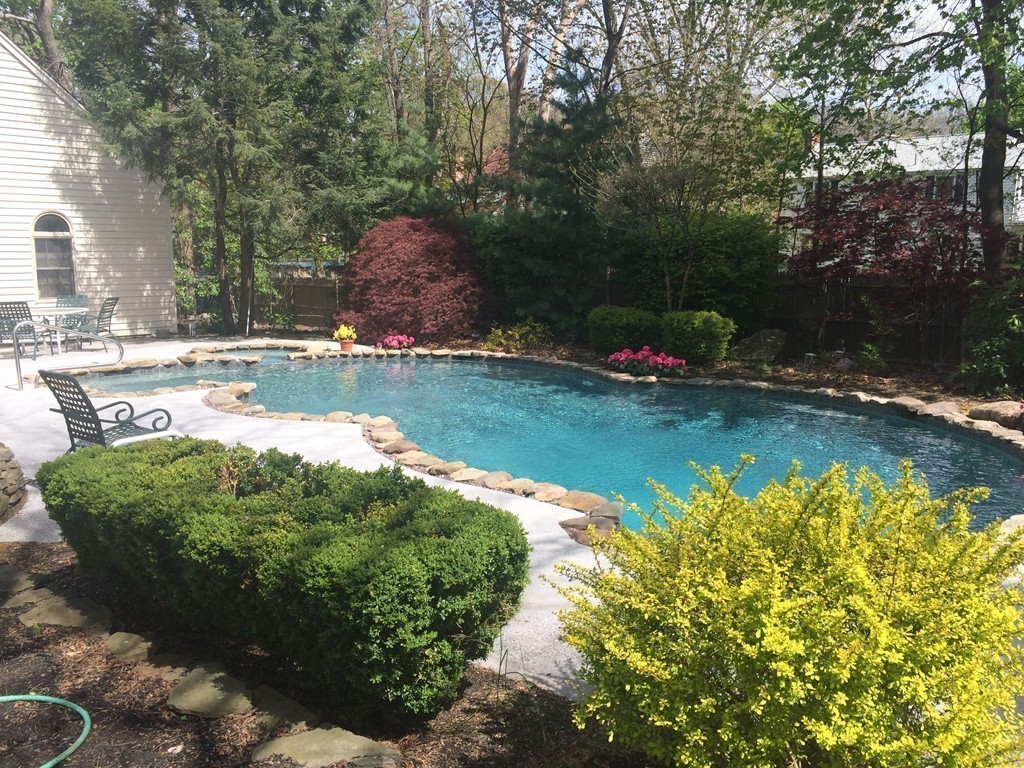 17 White Road Braintree, MA 02184 - Photo 16 of 24