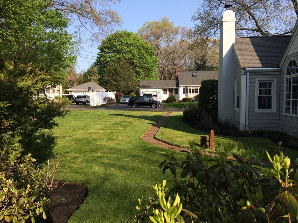 17 White Road Braintree, MA 02184 - Photo 5 of 24