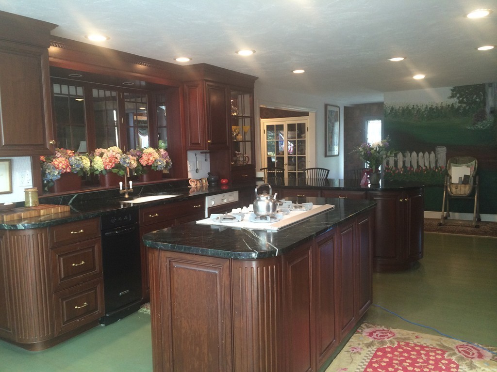 17 White Road Braintree, MA 02184 - Photo 7 of 24