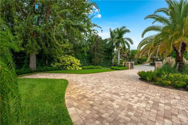 $5,149,000 | 2690 Northwest Collins Cove Road, Stuart, FL 34994
