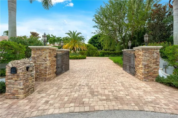 $5,149,000 | 2690 Northwest Collins Cove Road, Stuart, FL 34994