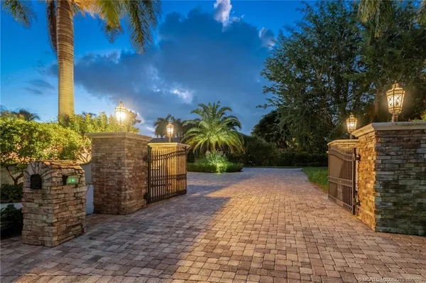 $5,149,000 | 2690 Northwest Collins Cove Road, Stuart, FL 34994