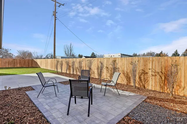 $399,500 | 1020 South Adell Street, Filer, ID 83328