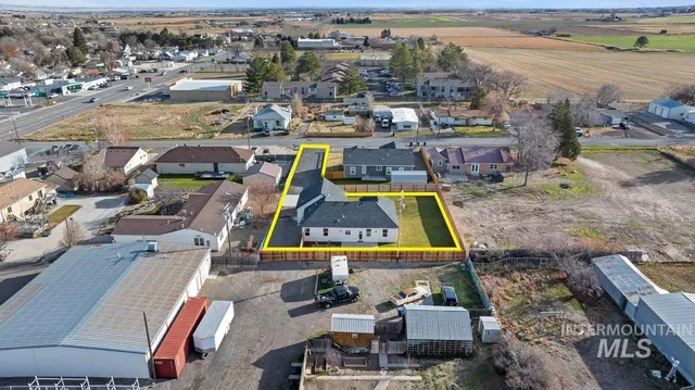$399,500 | 1020 South Adell Street, Filer, ID 83328