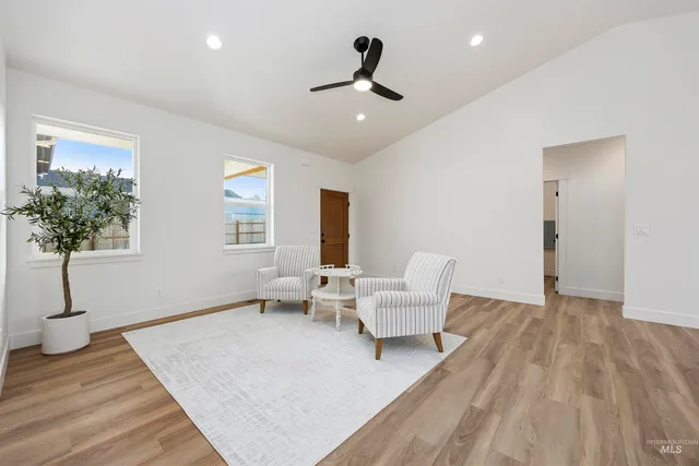 $399,500 | 1020 South Adell Street, Filer, ID 83328