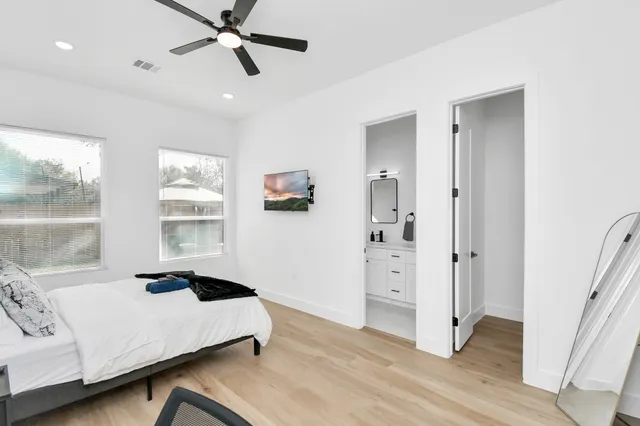 a close view of a sink in the shelf