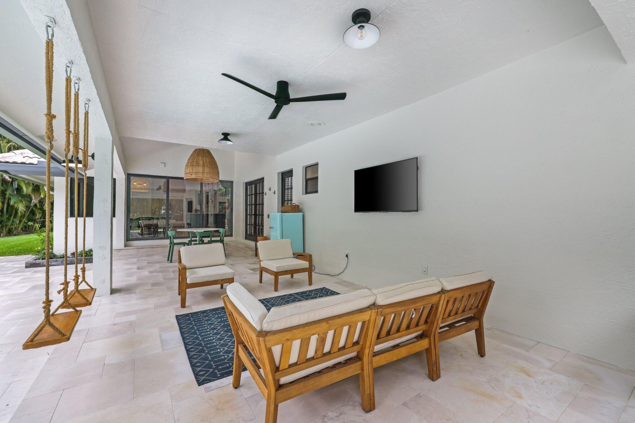 3235 Hyde Circle Boca Raton, FL 33434 - Photo 28 of 76 Cover patio