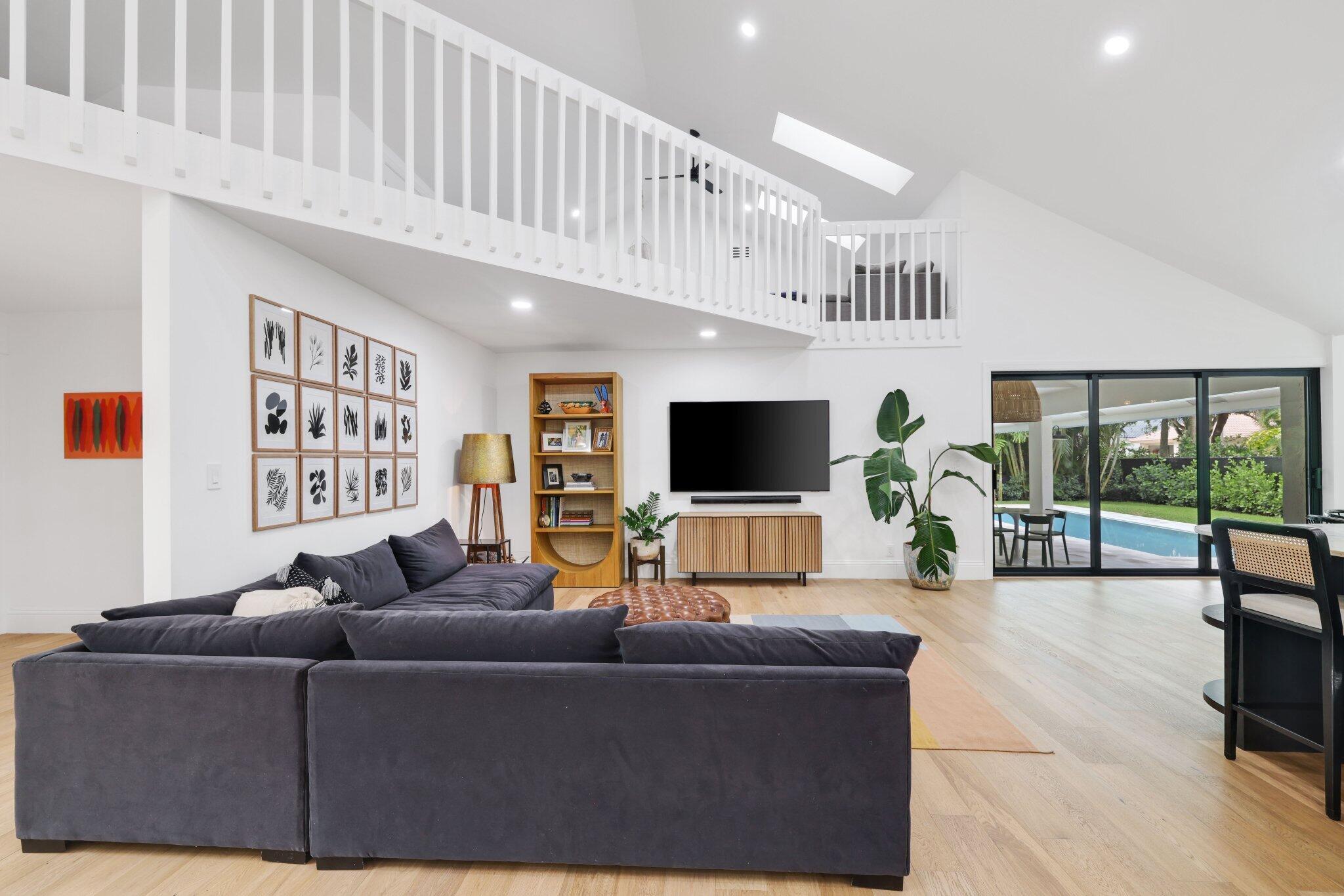 3235 Hyde Circle Boca Raton, FL 33434 - Photo 30 of 76 Family room