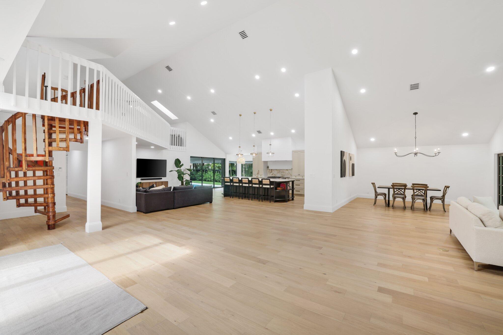 3235 Hyde Circle Boca Raton, FL 33434 - Photo 7 of 76 Main living spaces