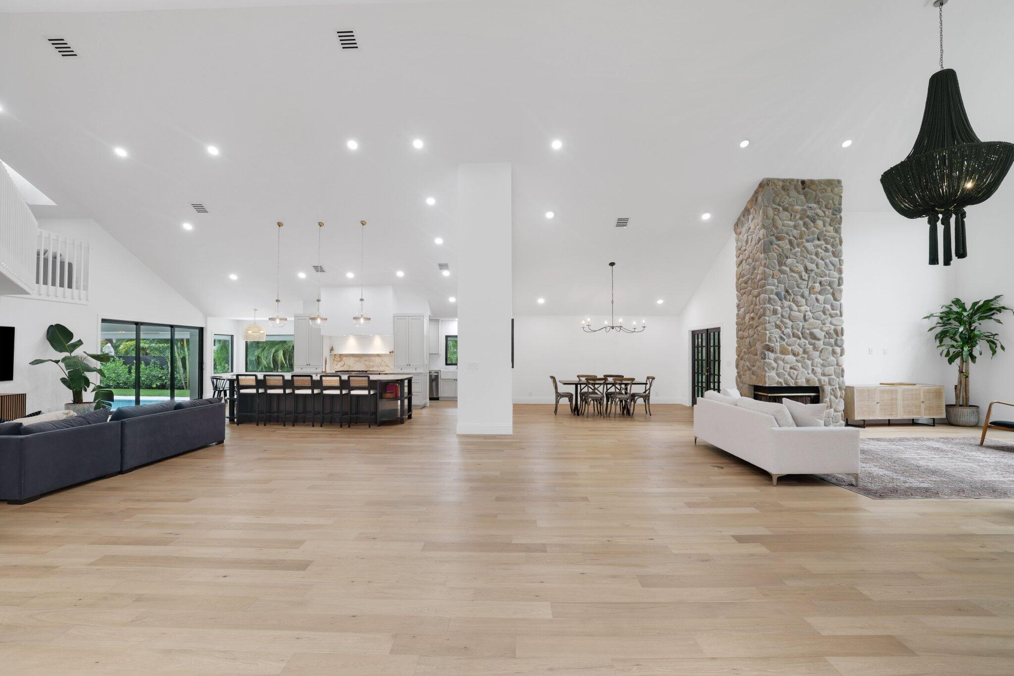 3235 Hyde Circle Boca Raton, FL 33434 - Photo 8 of 76 Main living spaces