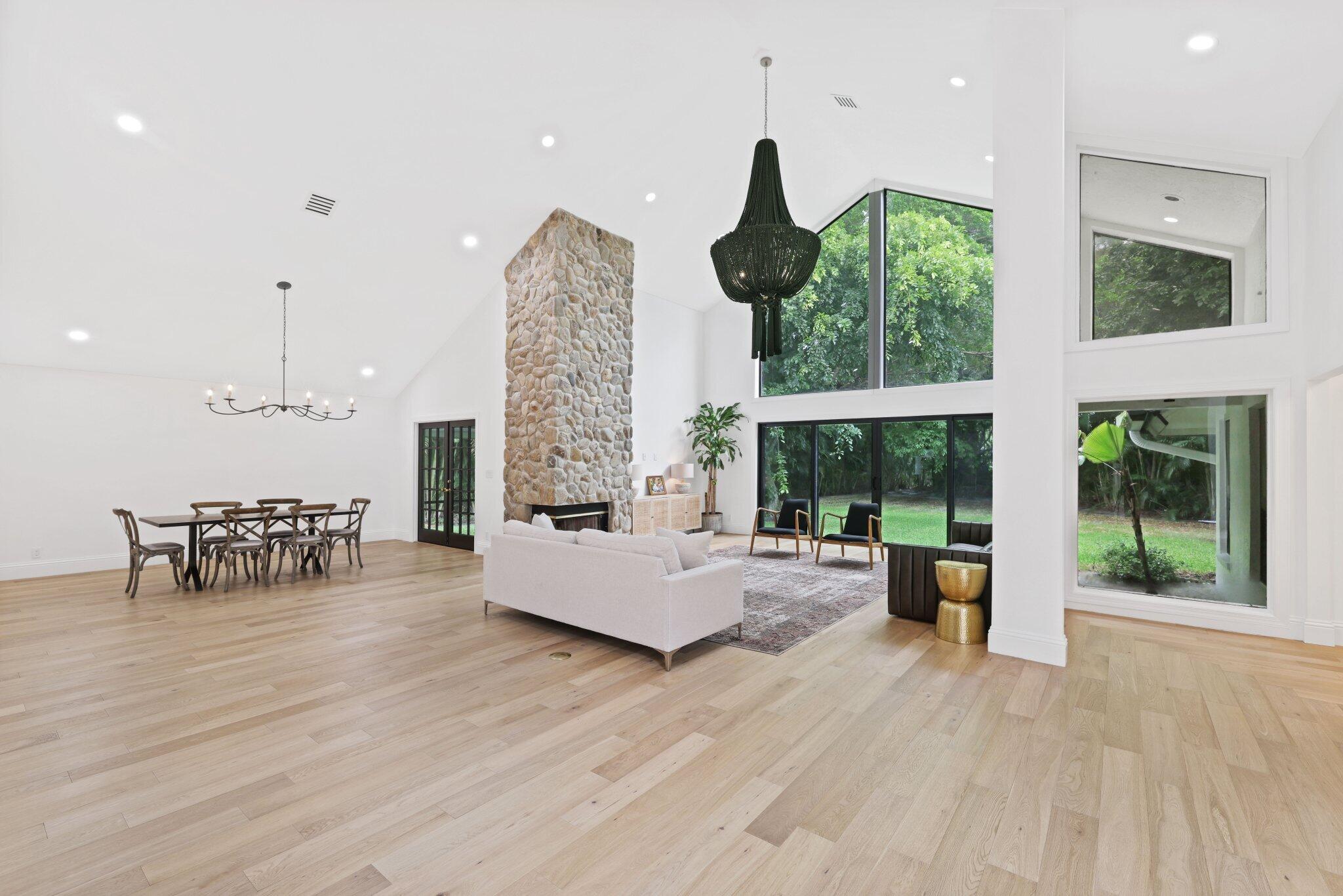 3235 Hyde Circle Boca Raton, FL 33434 - Photo 9 of 76 Living room